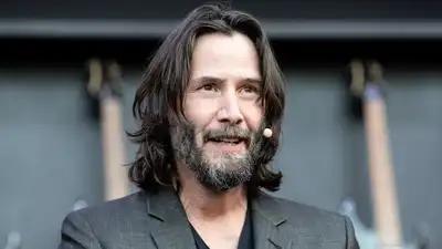 Keanu Reeves has no children, but his childhood offers a powerful parenting lesson: Why one stable