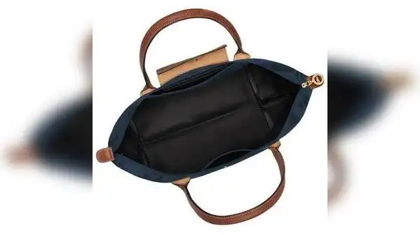 A practical guide to spot a fake Longchamp tote bag: 7 things to check before you buy