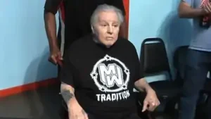 Who was Bill Dundee? Wrestling legend and Jerry "The King" Lawler's longtime friend passes away