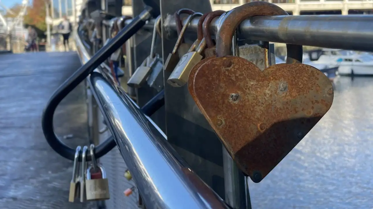 For years, couples visiting Bristol attached padlocks to Pero’s Bridge to symbolise