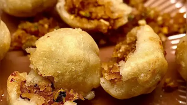 With a little ghee, sugar, milk, jaggery or chocolate, yesterday’s roti can be transformed