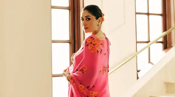 Kareena Kapoor is aware of the significance and impact of traditional looks, and her latest