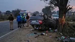 3 killed, 6 injured after Swift Dzire overturns in UP
