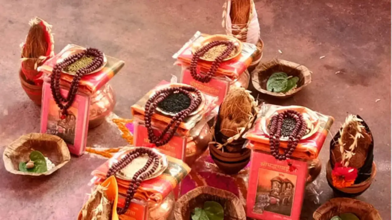 Every year, thousands of families travel to Gaya in Bihar to perform Pind Daan a sacred Hindu