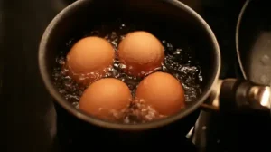 Here are five common reasons eggs crack while boiling, along with simple ways to keep