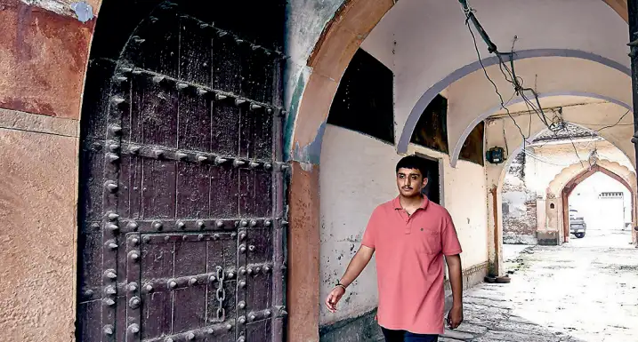Alongside these personal archives, Hardeep also relies on old history books to piece together