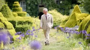 When King Charles turned 50 in 1998, one of his gifts from Sir Elton John was not jewellery