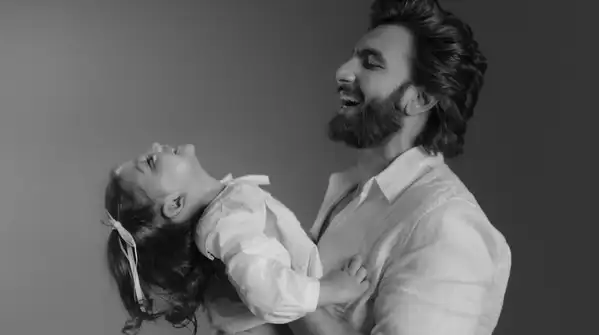 Deepika Padukone and Ranveer Singh know how to make a family picture feel special