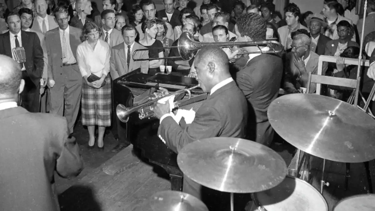 Its upstairs music hall later became known for performances by some of the biggest names