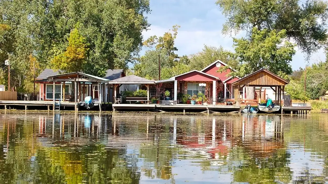 Residents around Bayou Corne in southern Louisiana had been reporting bubbles in the water