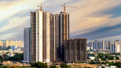 Hardesh Chawla, the founder & CEO of Essentia Environments, reflects light upon seven common