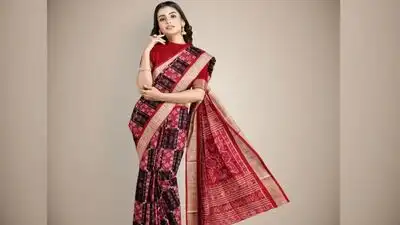 At first glance, Odisha’s Pasapalli saree may look like a beautifully arranged chessboard woven