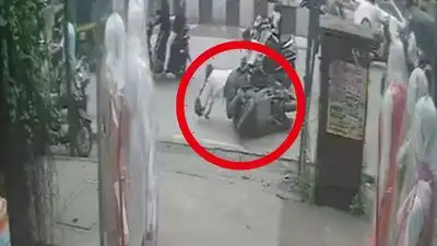 A businessman was robbed of forty lakh rupees in Kalyan