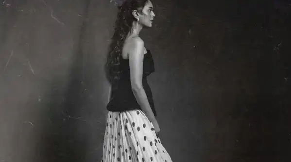 Aditi Rao Hydari is not a celebrity who will allow any attractive design to be just plainly