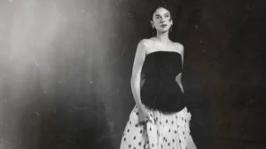 Aditi Rao Hydari is not a celebrity who will allow any attractive design to be just plainly