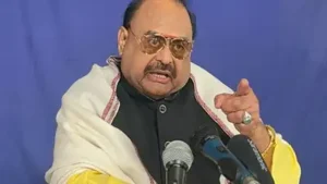 'Growing differences between military, Asif Zardari': Self-exiled Pakistani politician Altaf