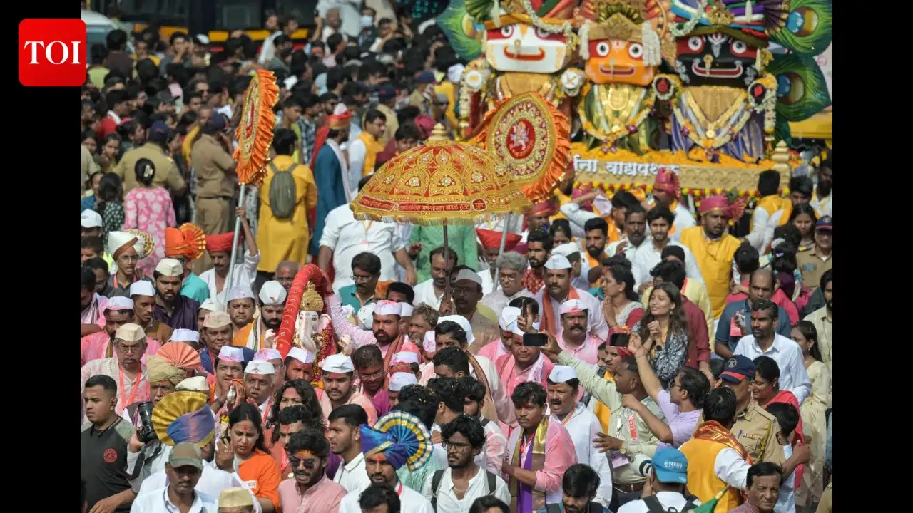 Bappa's grand farewell