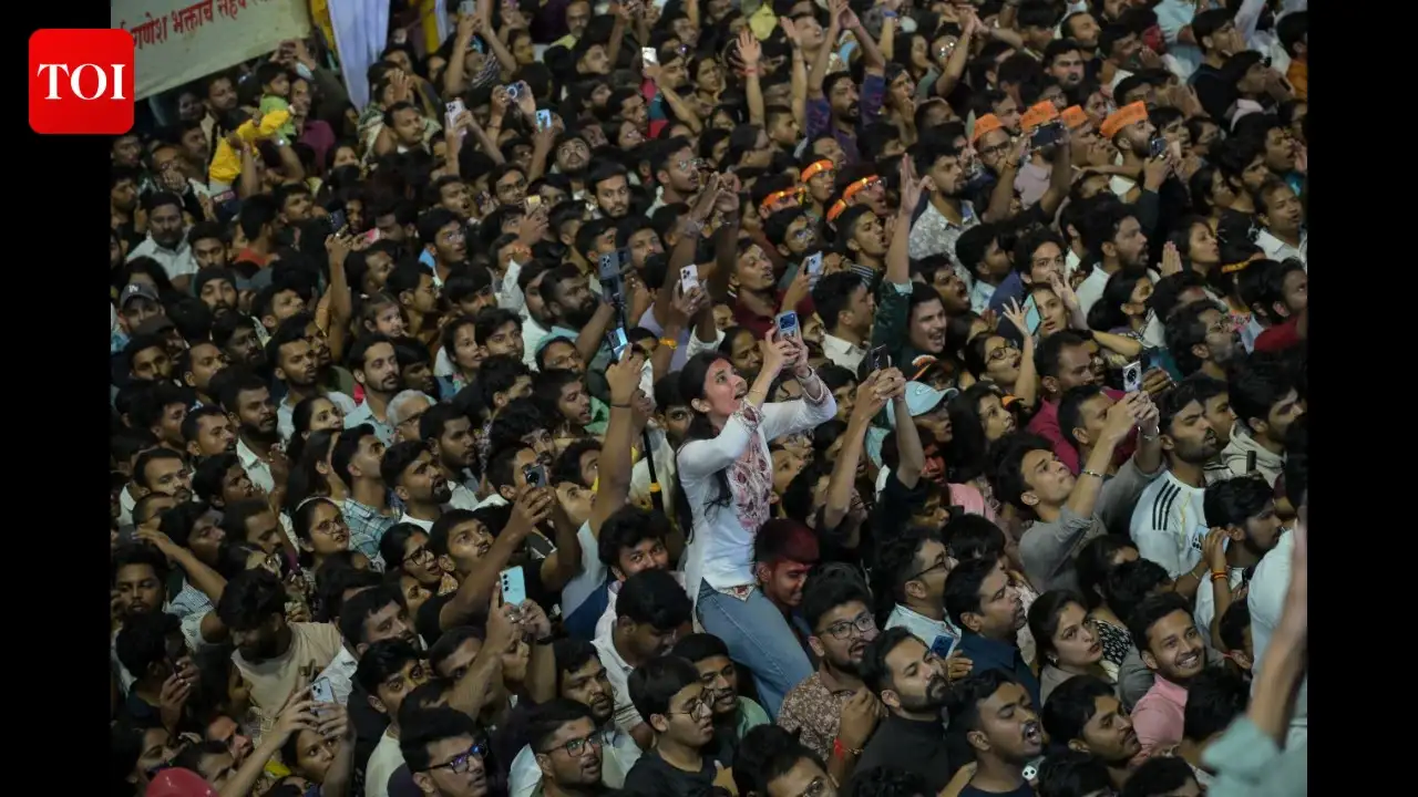 Bappa's grand farewell