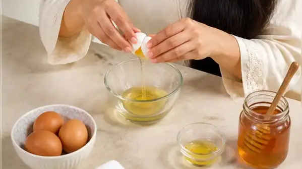 However, you don't need to choose between the age-old egg mask and hair that smells like