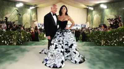 Jeff Bezos and Lauren Sánchez Bezos were invited as special guests: The wider industry impact