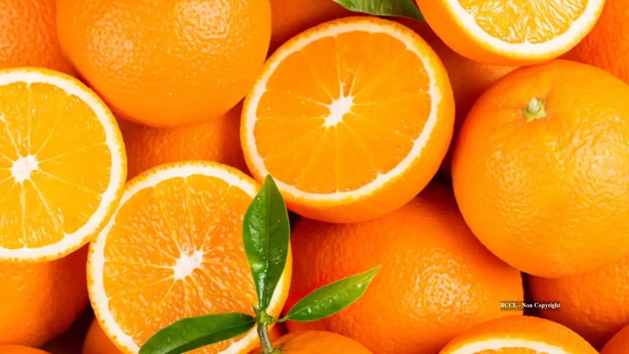 5 high-fibre fruits for better digestion and health — 7 out of 10 Indians lack fibre