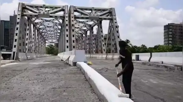 Vidyavihar flyover poised to open in October: 100m railway bridge, key east-west link to connect