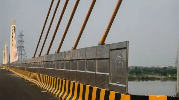 Delhi receives new flyovers and underpasses; here's how Barapullah Phase-III will cut Mayur
