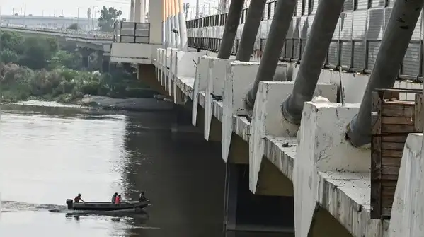 Delhi receives new flyovers and underpasses; here's how Barapullah Phase-III will cut Mayur