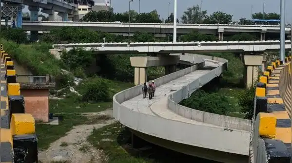 Delhi receives new flyovers and underpasses; here's how Barapullah Phase-III will cut Mayur
