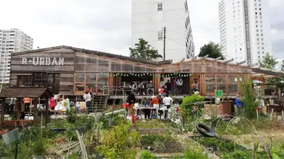 London residents are turning their food ends into sauna fuel; the world's first community-powered