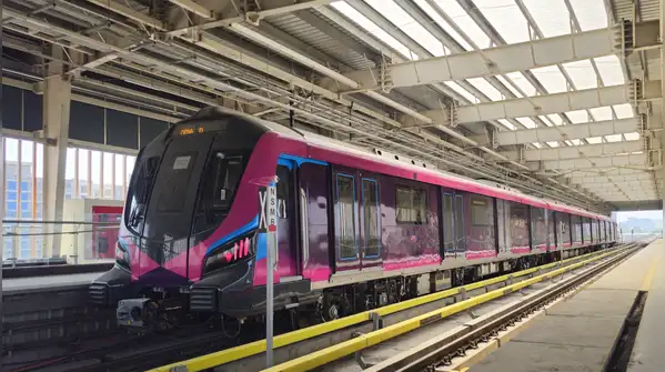 Maha Metro is encouraging passengers to use online ticketing to avoid queues at counters