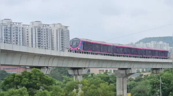 Maha Metro is encouraging passengers to use online ticketing to avoid queues at counters