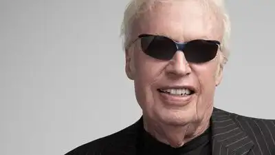 Nike cofounder Phil Knight just made the largest known donation: The wider industry impact