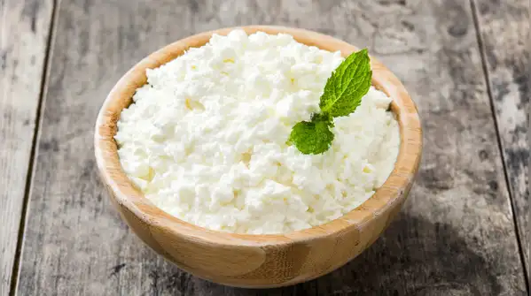 Whether you choose Greek yoghurt and chia, paneer and pumpkin seeds or peanut butter and nuts