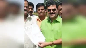 Shivamogga : Congress MLA Gopal Krishna Belur Tuesday issued a 15-day ultimatum to Sagar