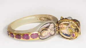 Elizabeth I's secret tribute to Anne Boleyn? The story behind the mysterious 'Chequers Ring'