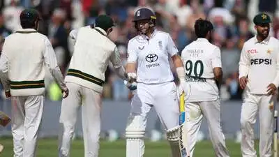 England completed a 3-0 series clean sweep against Pakistan after cruising to an eight-wicket