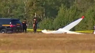 US glider planes collide mid-air in New York, one pilot killed