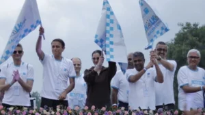 I am delighted to be here with Niva Bupa and to see the Walk for Health spirit being brought