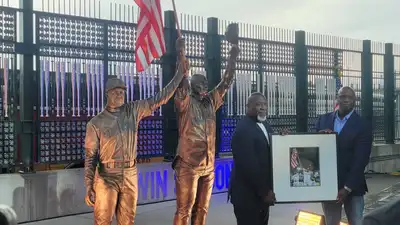 Seattle Mariners unveil Legacy Plaza honoring iconic 2001 flag-raising moment