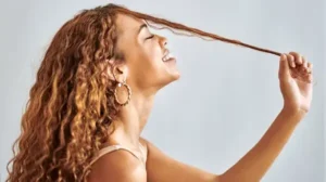 With the antioxidant-filled tea, rinses for hair are making a subtle comeback as