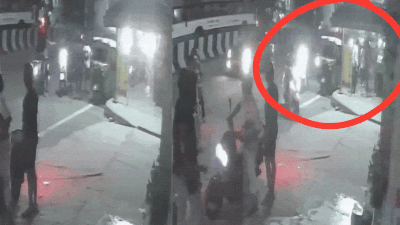 Masked men on 3 bikes attack 4 people in sudden street rampage — Bengaluru machete attack caught