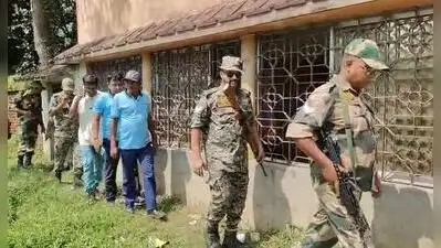Bombs hurled at cops during gambling racket raid in Murshidabad, 5 held