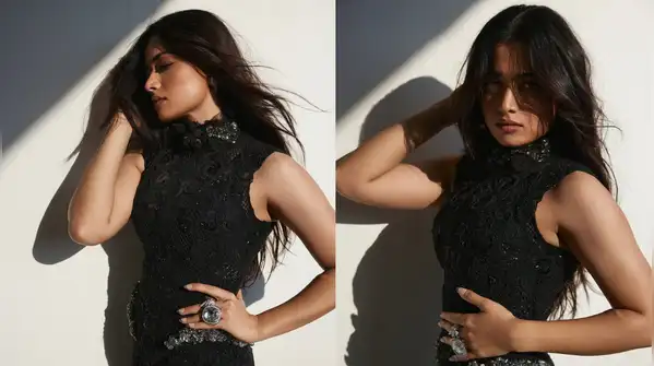 The actress showed up in a stunning black gown by Anamika Khanna, a piece crafted in 350 hours