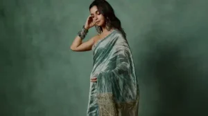 Thanks to the styling, Alia’s look became very far from the usual wedding or celebration