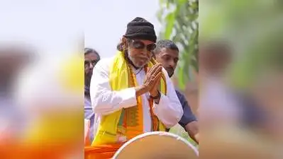Kolkata: State tourism minister Shankar Ghosh on Tuesday held a meeting with state govt’s