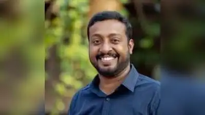 Youth Congress working president Binu Chulliyil on Tuesday said the party would show black