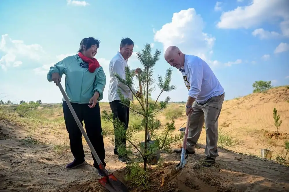 Pennsylvania teacher Ronald Sakolsky’s $5,000 donation helps: The wider industry impact