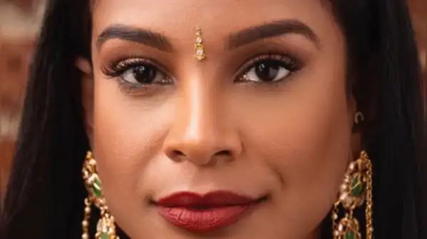 Very few symbols of beauty in India are recognised as quickly as the bindi