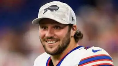 After signing a $330 million deal in 2025, Josh Allen started building an investment portfolio that